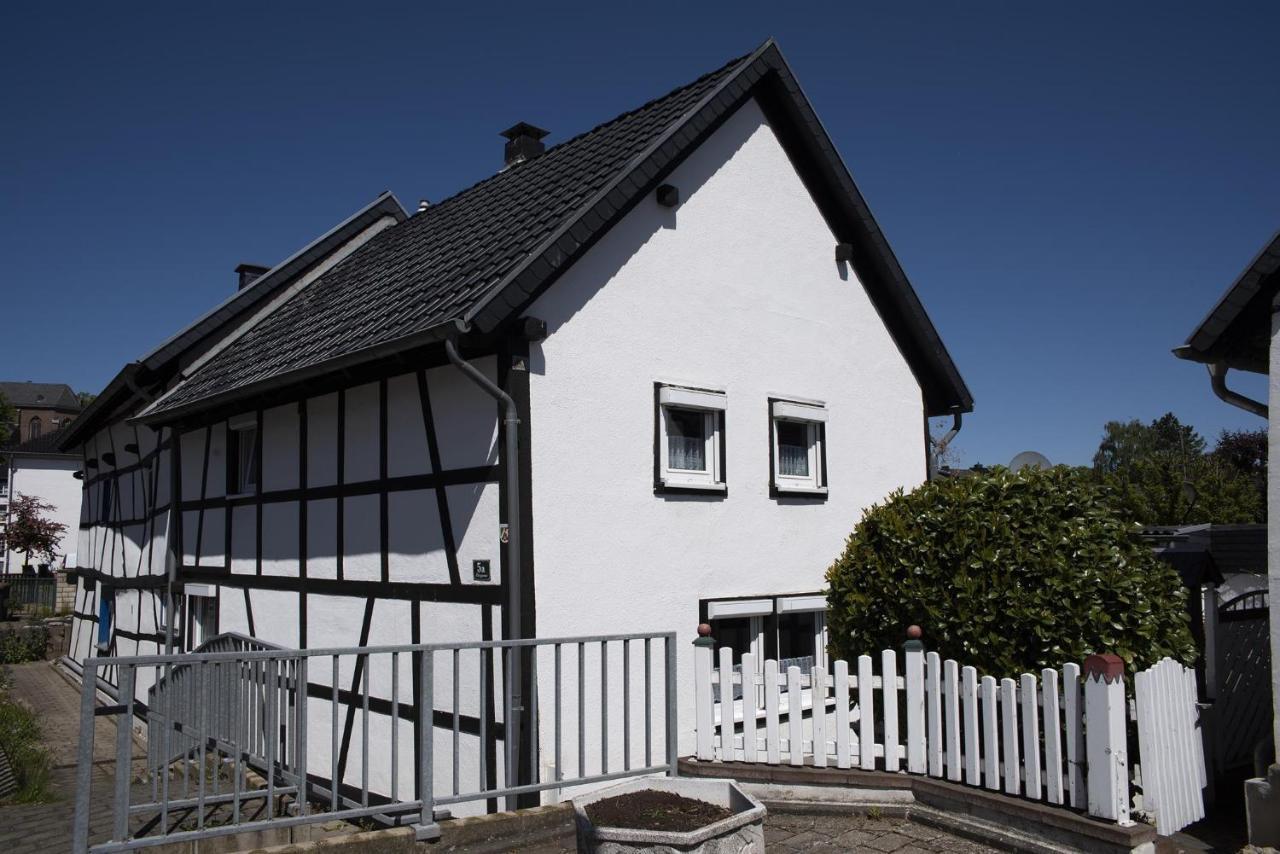 Rosige Zeiten, Ferien Im Fachwerkhaus Mechernich Eksteriør bilde